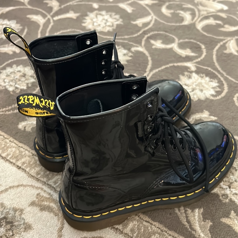 Dr. Martens - Excellent Condition - Size 7 - worn once!